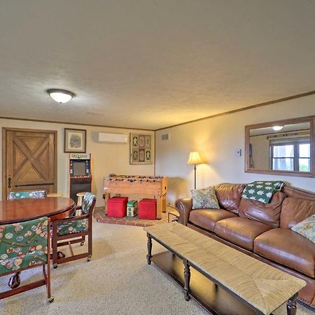 Beech Mountain Cabin Retreat With Hot Tub And Views! Eksteriør billede