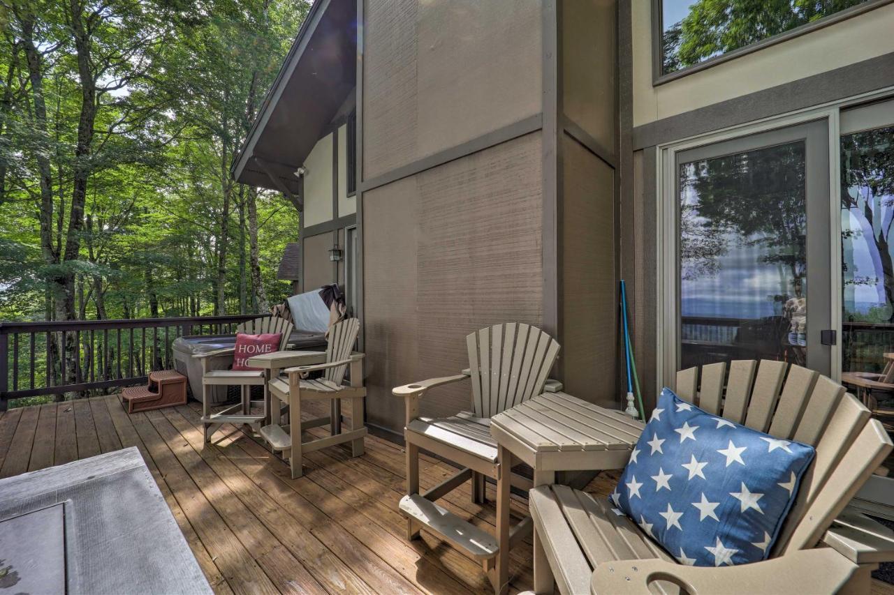 Beech Mountain Cabin Retreat With Hot Tub And Views! Eksteriør billede