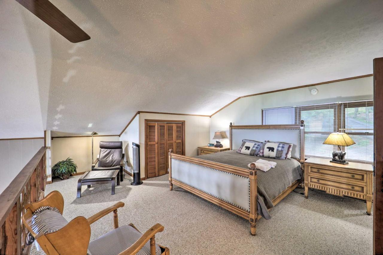 Beech Mountain Cabin Retreat With Hot Tub And Views! Eksteriør billede