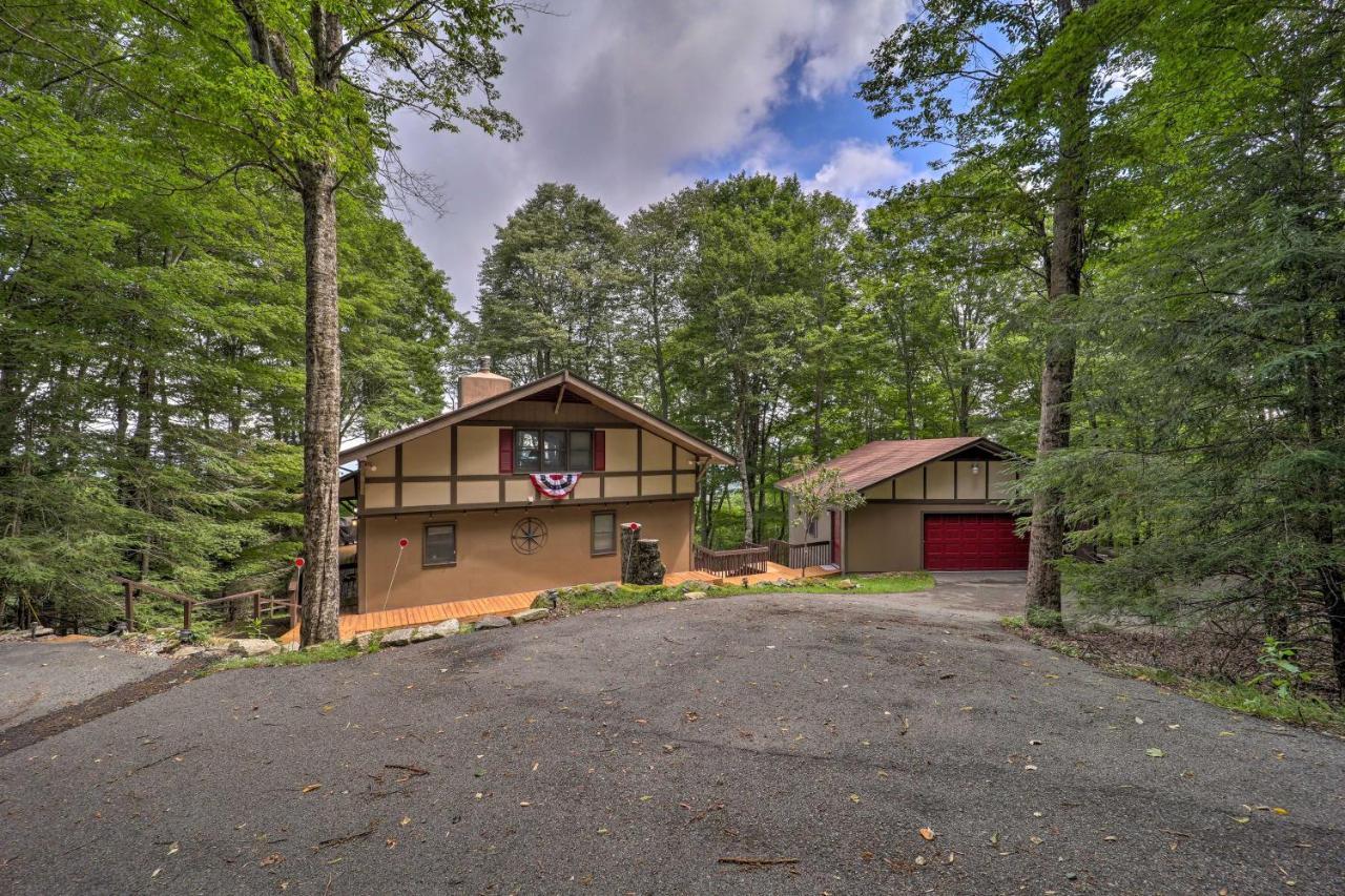 Beech Mountain Cabin Retreat With Hot Tub And Views! Eksteriør billede