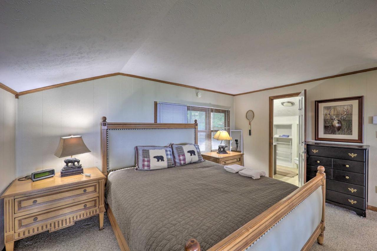 Beech Mountain Cabin Retreat With Hot Tub And Views! Eksteriør billede