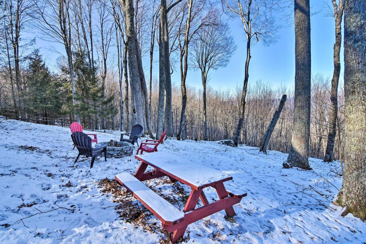 Beech Mountain Cabin Retreat With Hot Tub And Views! Eksteriør billede