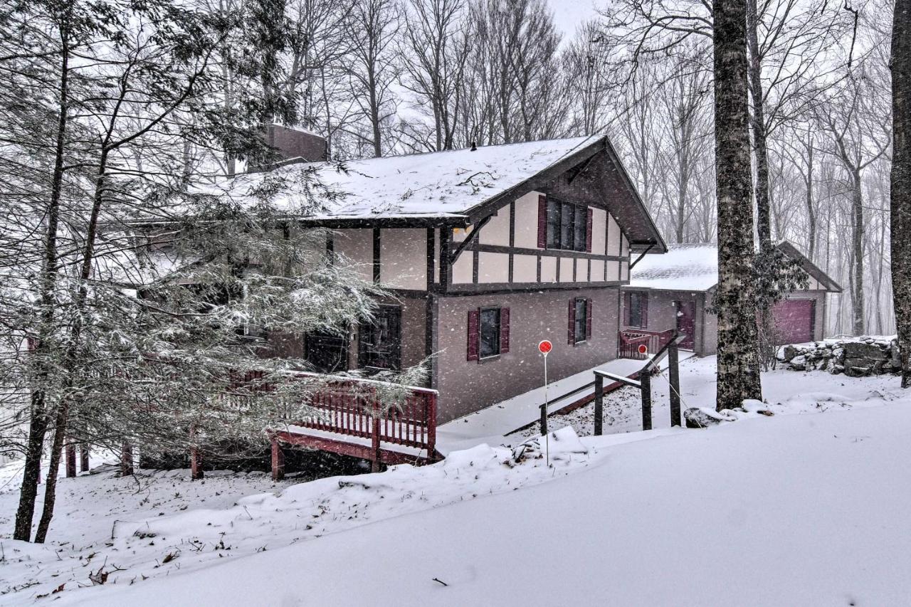 Beech Mountain Cabin Retreat With Hot Tub And Views! Eksteriør billede